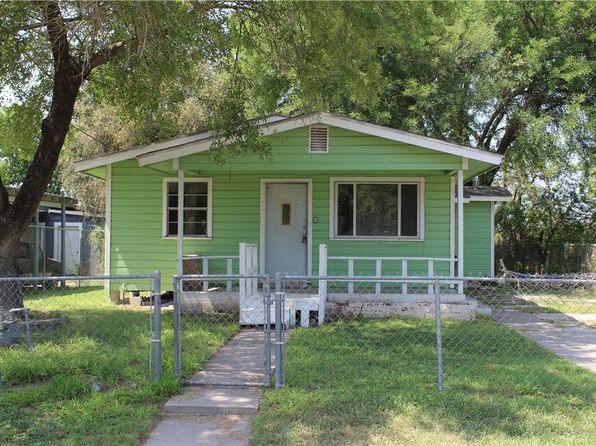 651 Trevino St, Alice, TX 78332