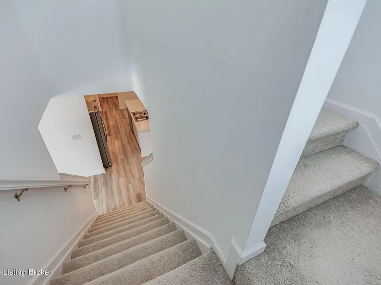 17010 Meander Way — Photo 42