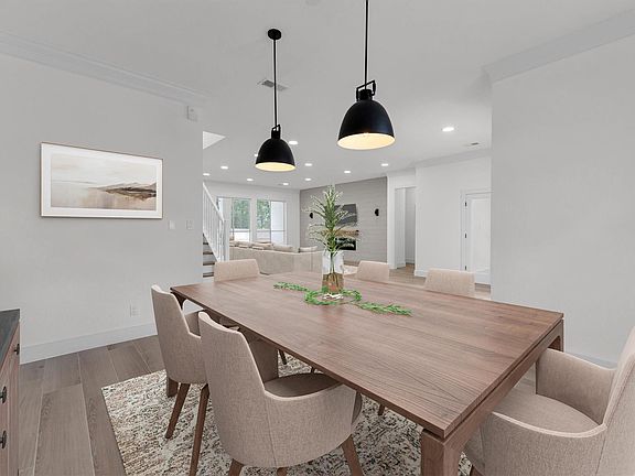 3rd image of 30 E Wedgemere Cir
