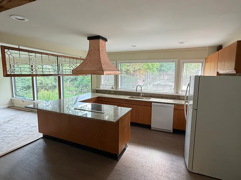 196 Linwood Ave #CH — Photo 5
