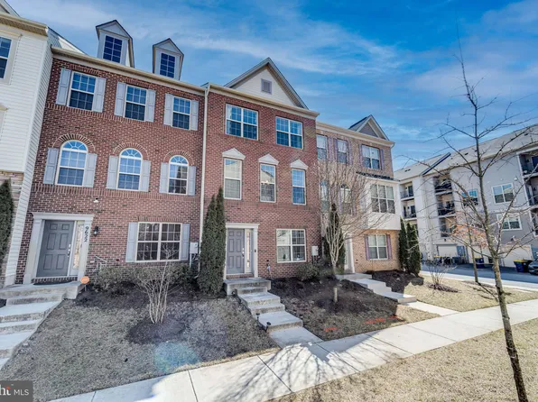 9624 Smithview Pl, Lanham, MD 20706