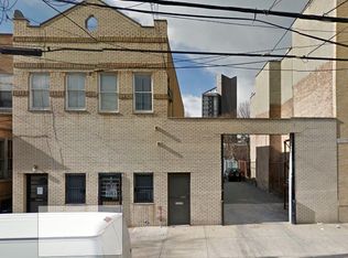 3130 14th St, Long Island City, NY 11106
