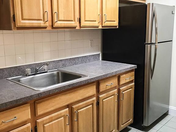 3rd image of 471 Vanderbilt Ave APT 01F