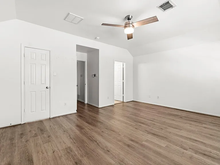 149 E Summerhaze Cir — Photo 9