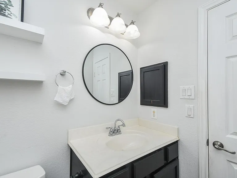 18302 Mable Pond Ln — Photo 28