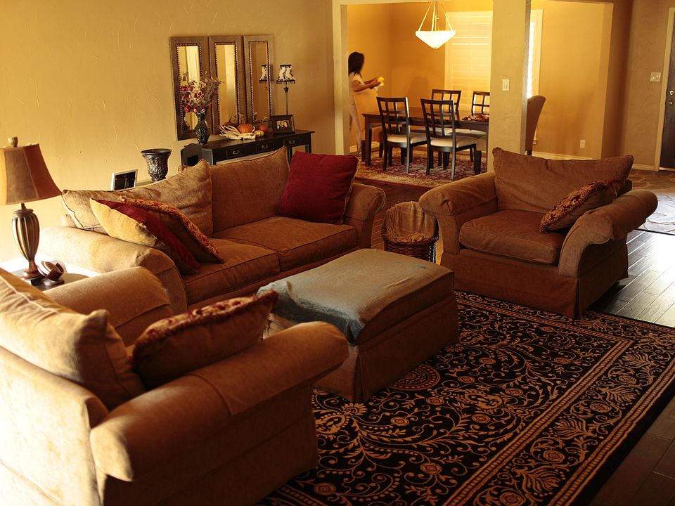 1st image of 573 Medina Dr