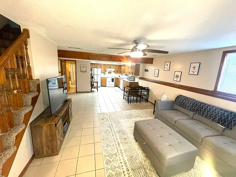 Summerset Dr — Photo 10