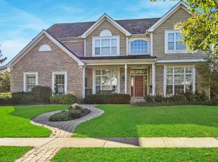 420 Morgan Ln, Fox River Grove, IL 60021