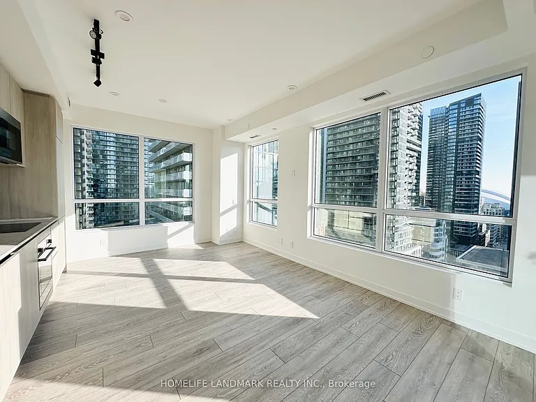 108 Peter St #2106 — Photo 2