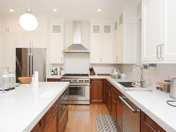 2nd image of 4133 N Kenmore Ave #N2