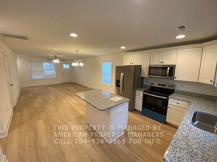 406 Vance Ave — Photo 4