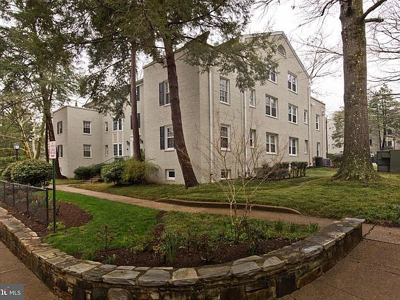 4th image of 800 S Arlington Mill Dr #13102
