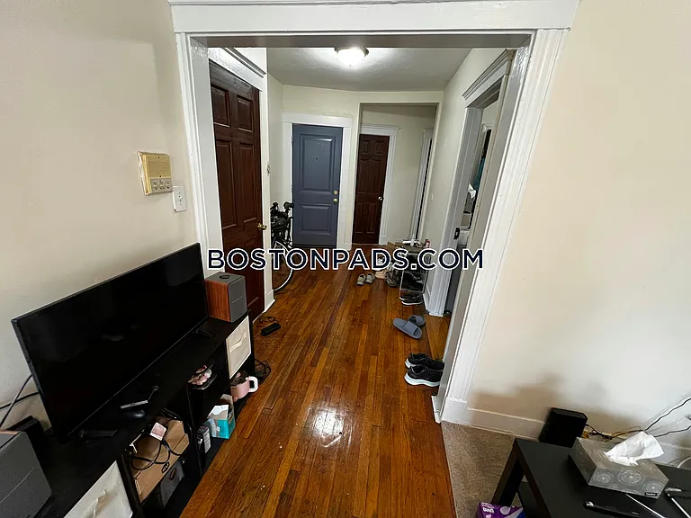 248 Kelton St #9 — Photo 17