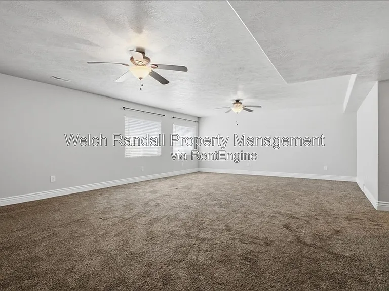 2106 E Sunnyvale Dr — Photo 21