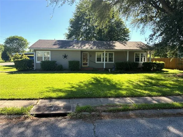 201 2nd St, Colfax, LA 71417