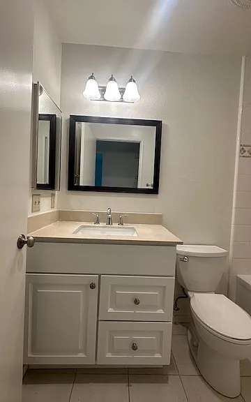 637 Sydney Ln — Photo 22