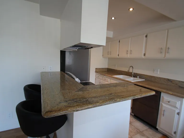 1728 Montana Ave #19 — Photo 21