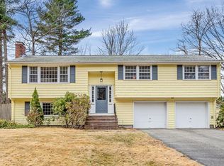 10 Belknap Rd, Medfield, MA 02052