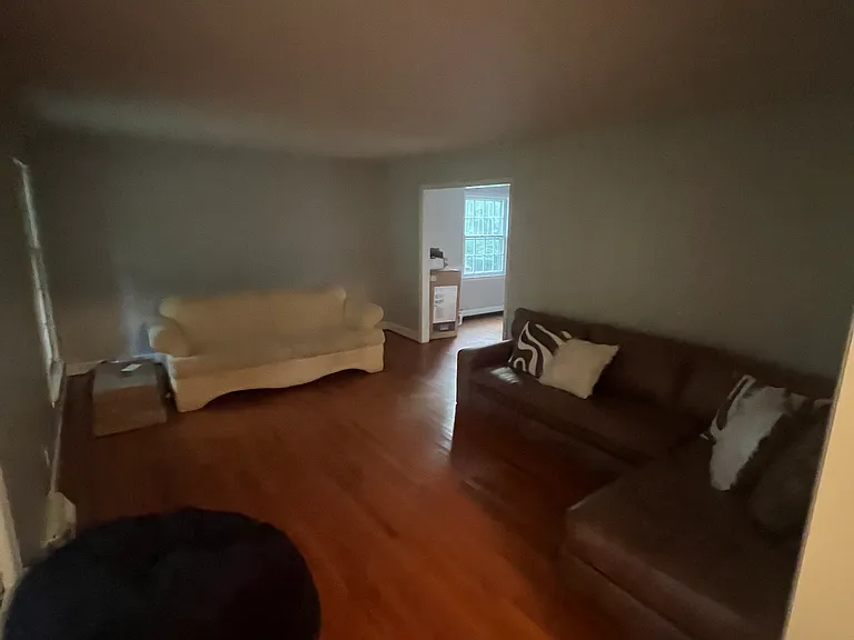 833 Archdale Dr — Photo 9