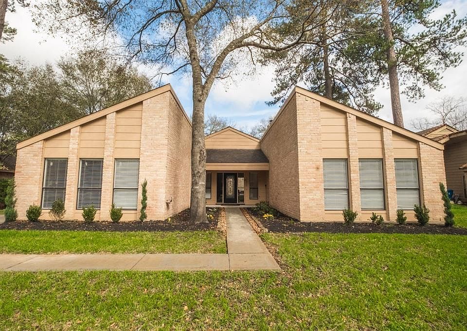 1st image of 11910 Meadowview Dr