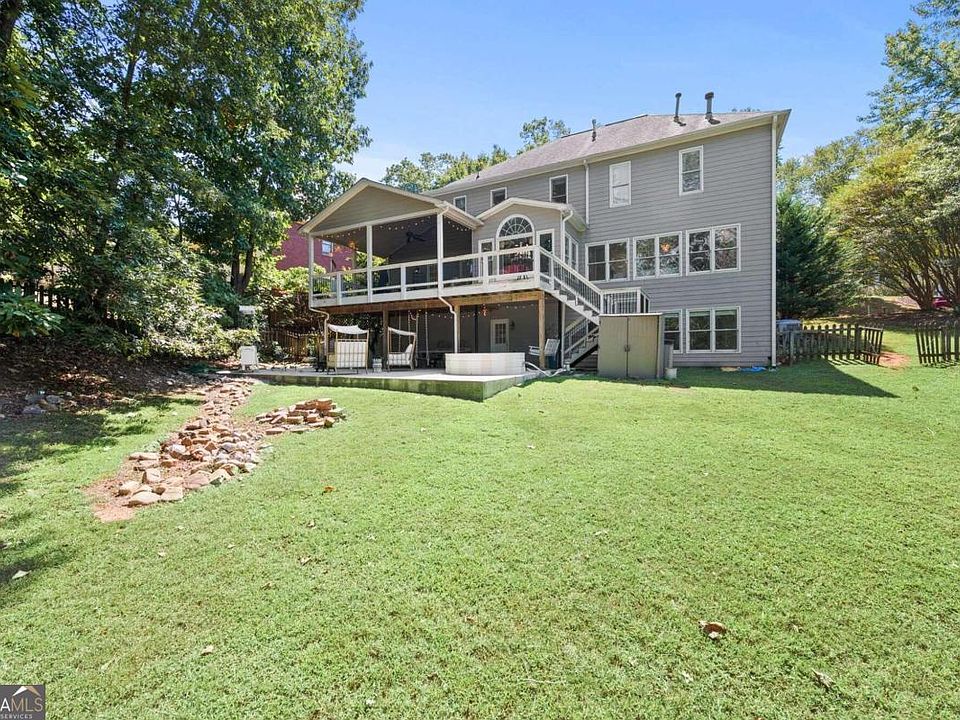 1st image of 110 Penwick Dr