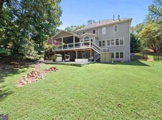 110 Penwick Dr, Roswell, GA 30075