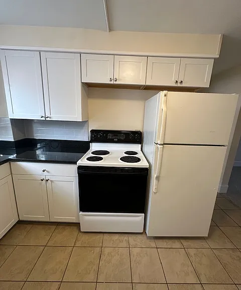 966 Hope St #2 — Photo 3