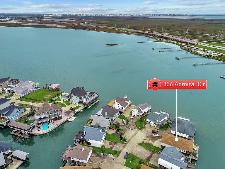 336 Admiral Cir — Photo 4