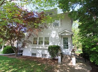 2315 12th Street Pl, Moline, IL 61265