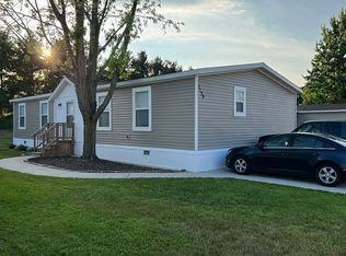 1139 Maple Leaf Ln NW, Grand Rapids, MI 49534