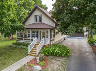 1 S Western Ave, Deerfield, WI 53531