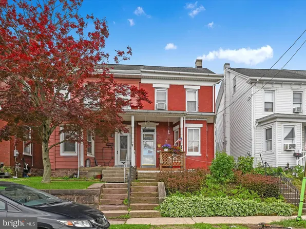 328 W 2nd St, Birdsboro, PA 19508