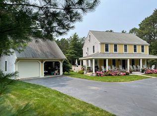 21 Amanda Ct, Cotuit, MA 02635