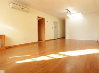 320 2nd Ave #4, Albany, NY 12209