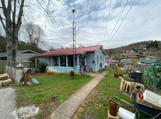 414 Calhoun St, Grantsville, WV 26147