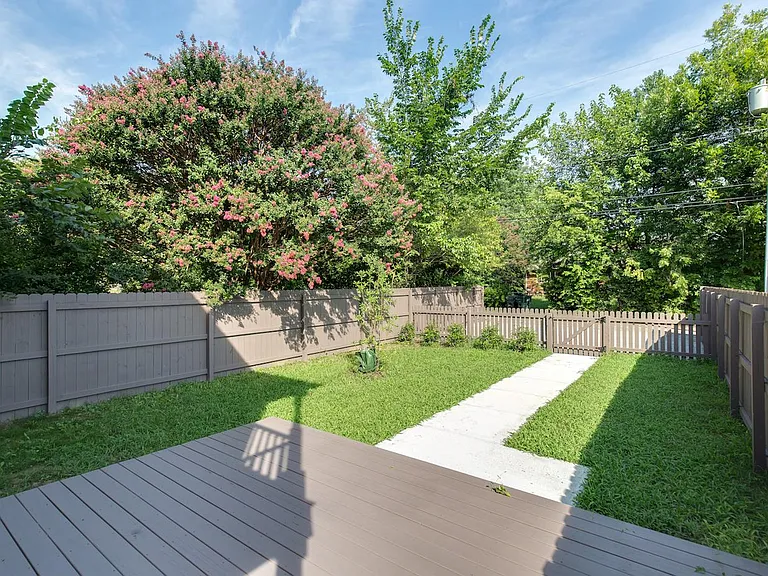 1803 Boston Ave — Photo 3