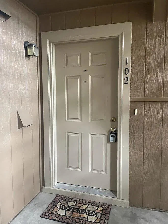 10960 W Florida Ave — Photo 1