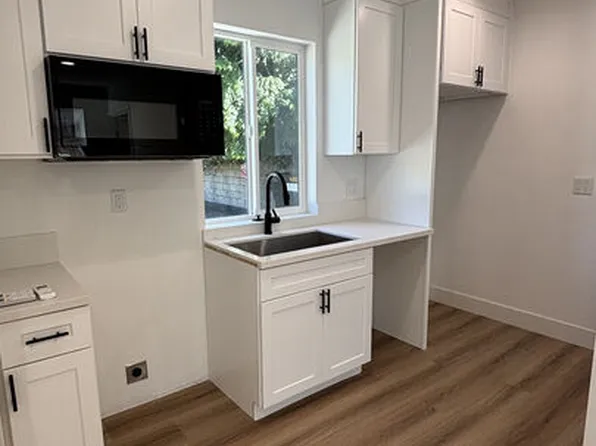 2437 Centinela Ave #11, Santa Monica, CA 90405