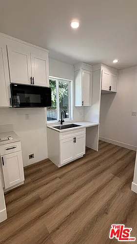 2437 Centinela Ave #11 Photo 1