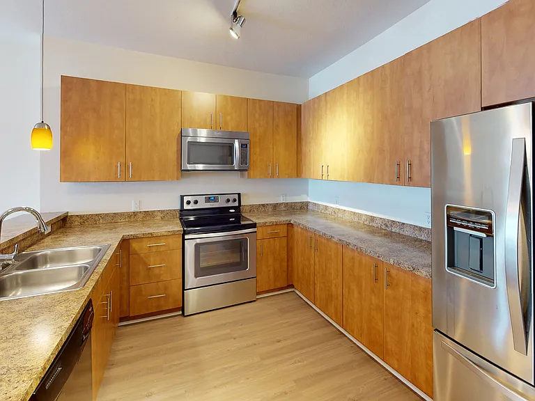 The Vintage Lofts at West End — Photo 101
