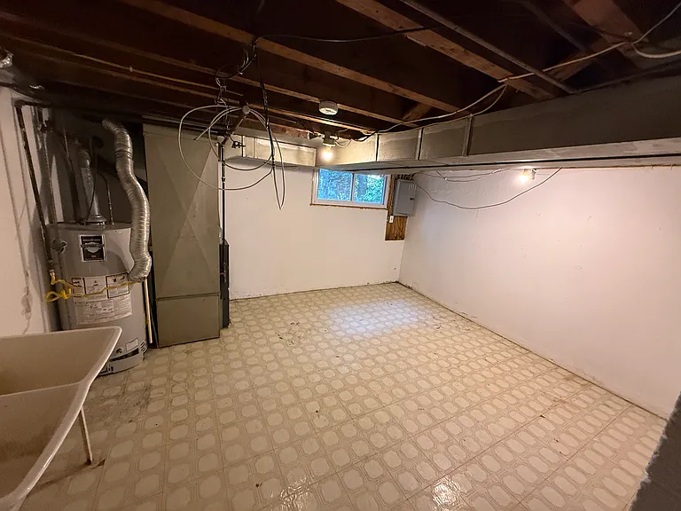 71 Suburban Ln — Photo 27