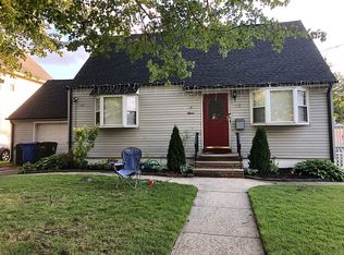 15 Insley Ave, Rutherford, NJ 07070