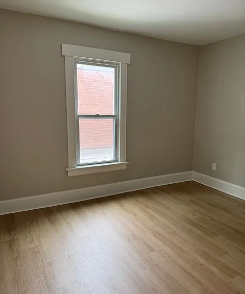 217-219 Clarendon Ave #217 — Photo 7