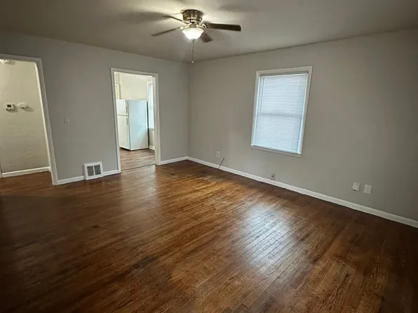 8705 E Smart Ave, Independence, MO 64053