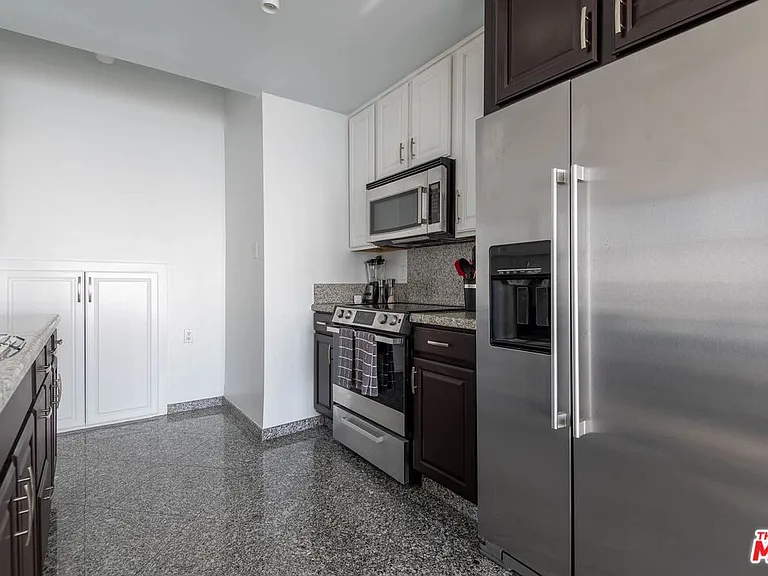 18065 Coastline Dr #4 — Photo 10