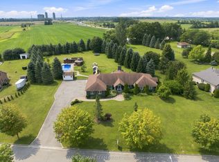 11 Steepleview Ct, Oshawa, ON L1H 7K4