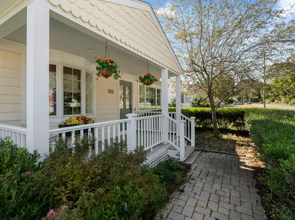 150 Black Point Road, East Lyme, CT 06357