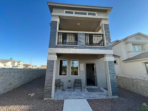 4555 Marisabel Azcarate St Photo 1