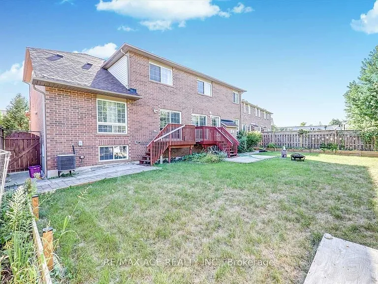 35 Pitchpine Dr — Photo 35