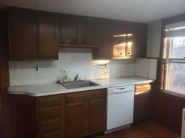 27 Abbott St, Newton Upper Falls, MA 02464